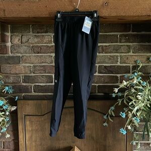 Under Armour Black Tapered Size 7 Joggers
